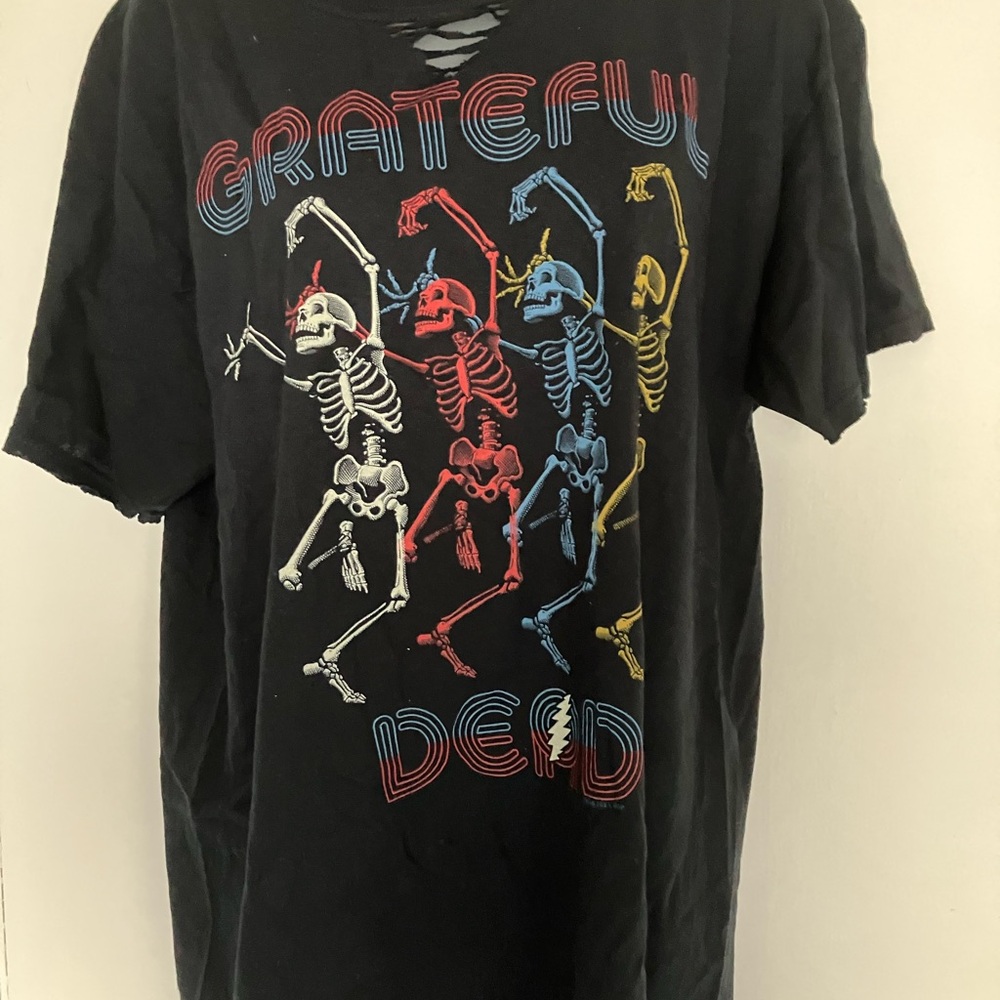Ladies rock n roll t shirt. Size L NWOT